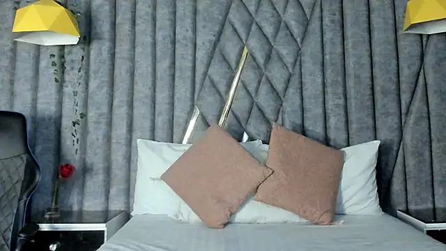 NoaahTylor online show from February 2026 08:10:01 PM