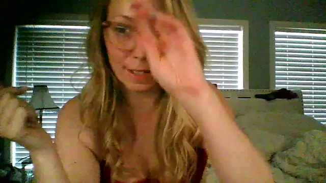 NikkiB653466 online show from March 2026 07:54:02 PM