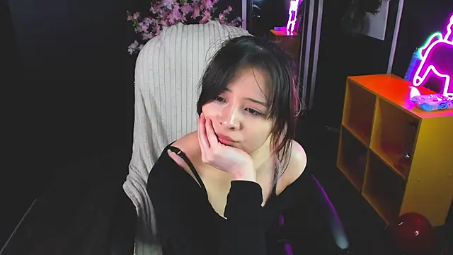 May Ling online show from April 2026 09:43:01 PM