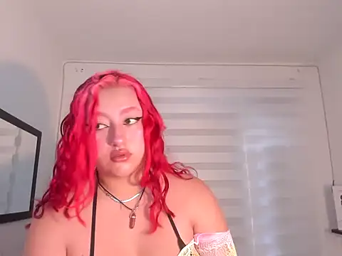 Snapshot of Emily_Jonesh chatting on April 2026 03:05:01 PM Emily Jonesh online show from April 2026 03:05:01 PM