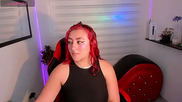 Snapshot of Emily_Jonesh chatting on March 2026 12:29:02 PM Emily Jonesh online show from March 2026 12:29:02 PM