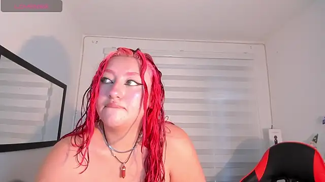 Snapshot of Emily_Jonesh chatting on April 2026 12:43:01 PM Emily Jonesh online show from April 2026 12:43:01 PM