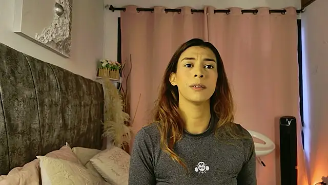 MelanyStone  online show from February 2026 12:17:02 PM