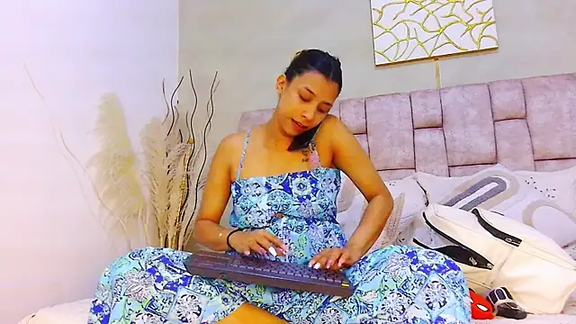 MelanyStone  online show from May 2026 01:43:02 PM
