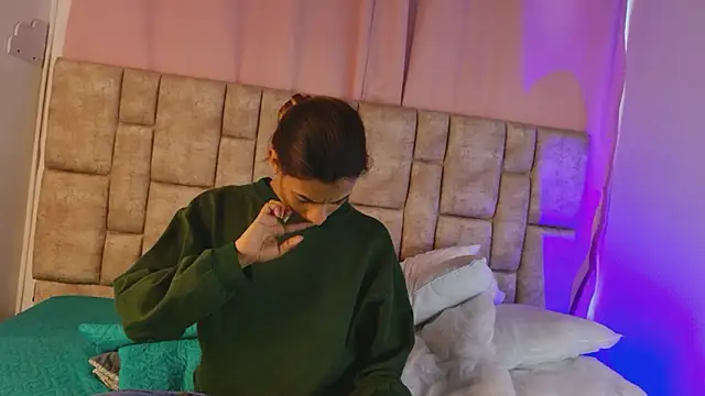 MelanyStone  online show from March 2026 01:40:01 PM