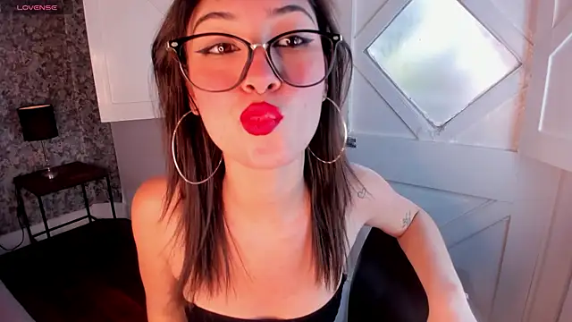 Honey Sweet777  online show from April 2026 08:33:01 PM