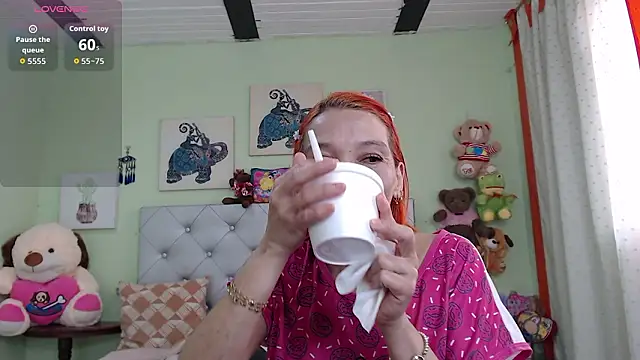 Dayana Smithh online show from March 2026 06:45:01 PM