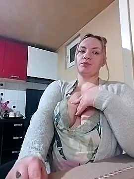 HotStepmommy4 online show from March 2026 10:48:02 PM