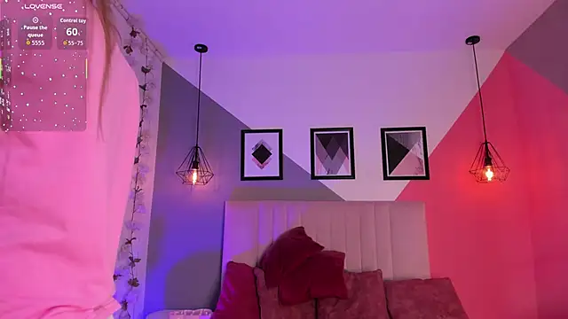 Chris Velvett online show from March 2026 11:20:01 PM