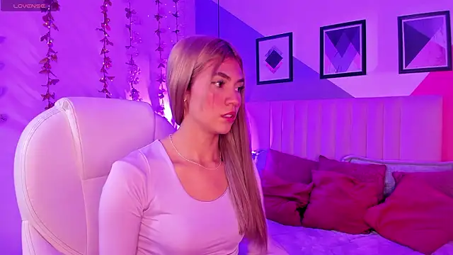 Chris Velvett online show from March 2026 08:53:02 PM