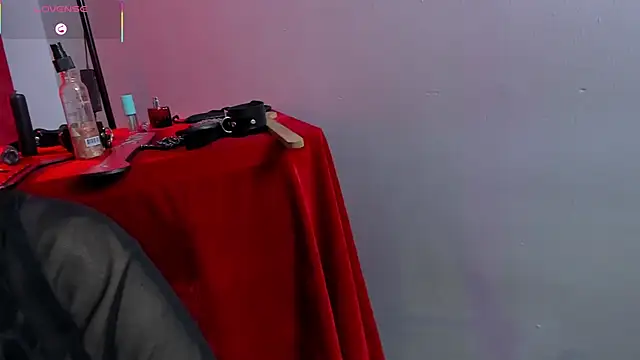 Snapshot of lilyruso chatting on April 2026 11:00:01 PM lilyruso online show from April 2026 11:00:01 PM