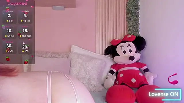 Winnie cutee online show from April 2026 03:01:01 AM