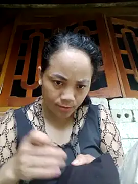 Snapshot of molly-xx chatting on June 2026 09:27:01 AM molly-xx online show from June 2026 09:27:01 AM