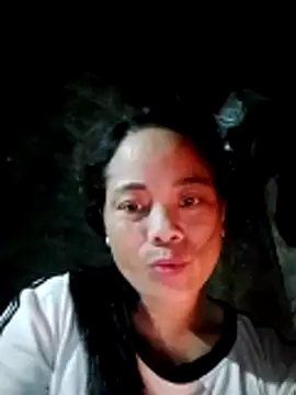 Snapshot of molly-xx chatting on April 2026 12:18:02 PM molly-xx online show from April 2026 12:18:02 PM
