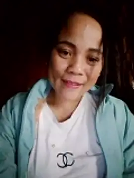 Snapshot of molly-xx chatting on May 2026 06:28:01 AM molly-xx online show from May 2026 06:28:01 AM