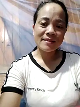 Snapshot of molly-xx chatting on July 2026 07:36:02 PM molly-xx online show from July 2026 07:36:02 PM