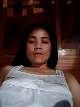 molly-xx online show from April 2026 01:35:01 PM