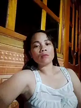 Snapshot of molly-xx chatting on July 2026 01:11:01 PM molly-xx online show from July 2026 01:11:01 PM