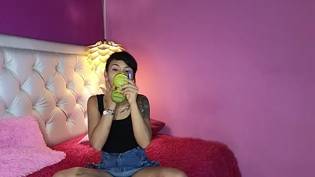 Snapshot of ivonne_heaven chatting on February 2026 06:53:01 PM ivonne heaven online show from February 2026 06:53:01 PM