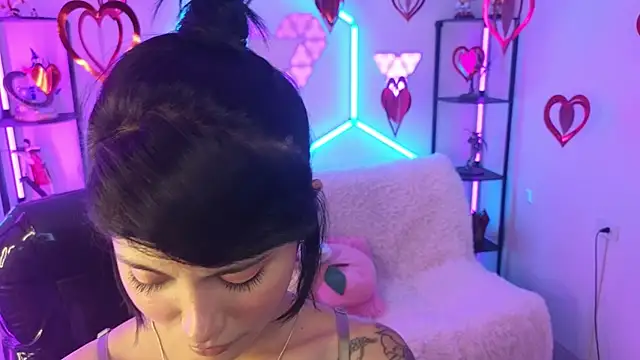 Snapshot of ivonne_heaven chatting on February 2026 09:58:02 PM ivonne heaven online show from February 2026 09:58:02 PM