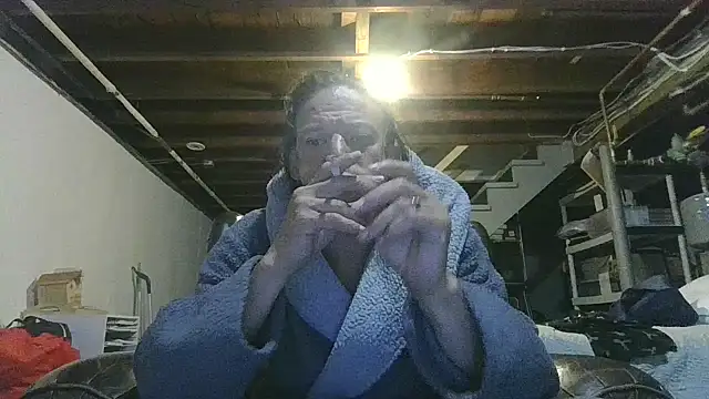 Snapshot of ShadowLove85 chatting on July 2026 06:31:01 AM ShadowLove85 online show from July 2026 06:31:01 AM