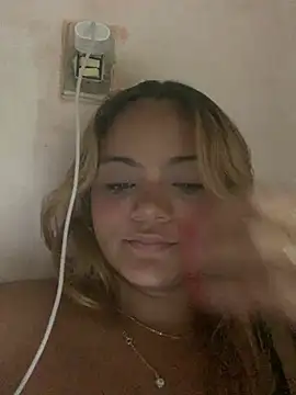 Snapshot of ayla0881 chatting on February 2026 06:54:01 PM ayla0881 online show from February 2026 06:54:01 PM