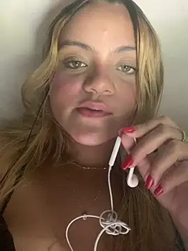 Snapshot of ayla0881 chatting on February 2026 02:56:02 AM ayla0881 online show from February 2026 02:56:02 AM