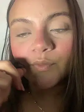 ayla0881 online show from April 2026 09:52:01 PM