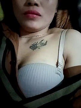 luna-rosax online show from February 2026 04:56:02 AM