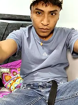 Emadridr online show from February 2026 06:02:01 AM