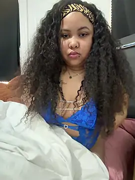 Snapshot of 009lesli chatting on February 2026 03:45:01 PM 009lesli online show from February 2026 03:45:01 PM