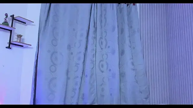 RaiderandRoxie1 online show from April 2026 01:42:02 AM