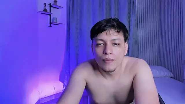 RaiderandRoxie1 online show from June 2026 01:40:02 AM
