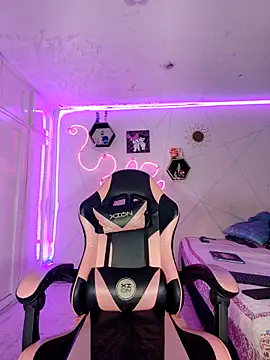 Violeta R  online show from March 2026 06:04:01 AM