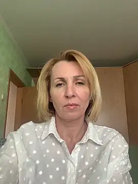 Snapshot of VeltaMur975 chatting on February 2026 12:02:01 PM VeltaMur975 online show from February 2026 12:02:01 PM