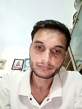 Snapshot of Beinghorny83 chatting on February 2026 03:58:01 AM Beinghorny83 online show from February 2026 03:58:01 AM