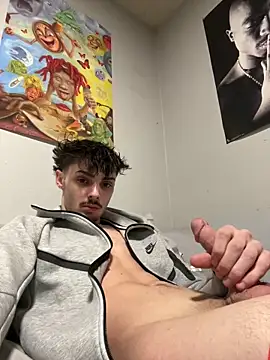 benriskey12 online show from February 2026 08:03:01 AM