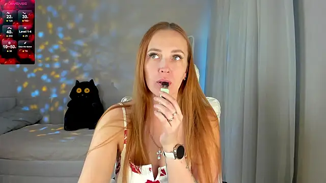Snapshot of she_wolf chatting on June 2026 01:23:01 PM she wolf online show from June 2026 01:23:01 PM