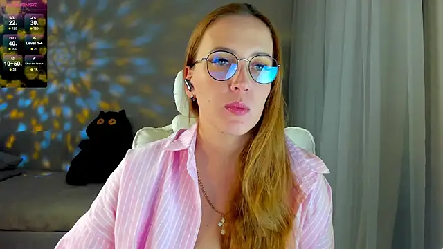Snapshot of she_wolf chatting on May 2026 04:02:02 PM she wolf online show from May 2026 04:02:02 PM