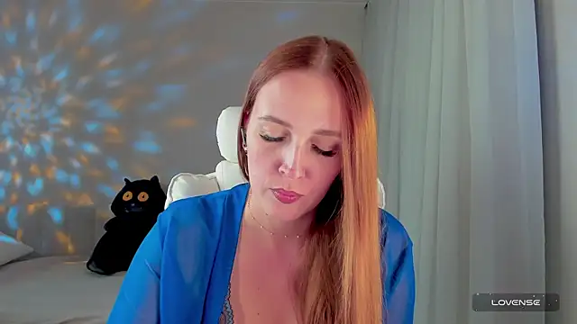 Snapshot of she_wolf chatting on April 2026 02:04:01 PM she wolf online show from April 2026 02:04:01 PM