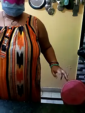 Snapshot of 02Roshni chatting on February 2026 04:40:01 PM 02Roshni online show from February 2026 04:40:01 PM