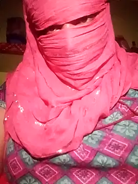 Snapshot of 02Roshni chatting on February 2026 02:09:01 AM 02Roshni online show from February 2026 02:09:01 AM