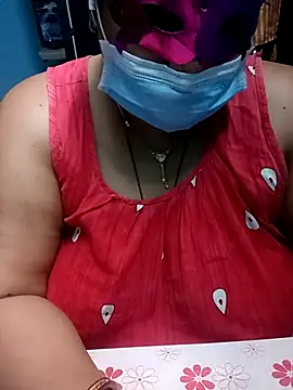 Snapshot of 02Roshni chatting on February 2026 07:36:02 PM 02Roshni online show from February 2026 07:36:02 PM