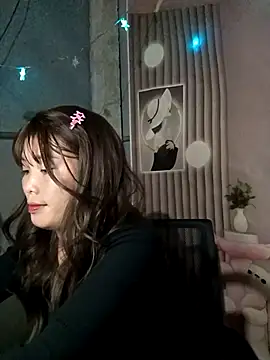 Girl-crazy1 online show from February 2026 01:13:02 PM