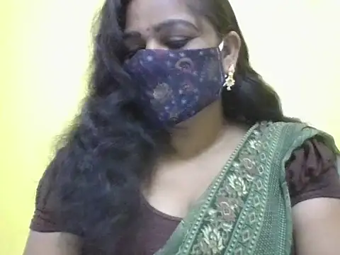 Snapshot of anu-reddyy chatting on June 2026 03:56:01 AM anu-reddyy online show from June 2026 03:56:01 AM