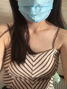 Snapshot of YaoYao-97 chatting on February 2026 03:40:02 AM YaoYao-97 online show from February 2026 03:40:02 AM