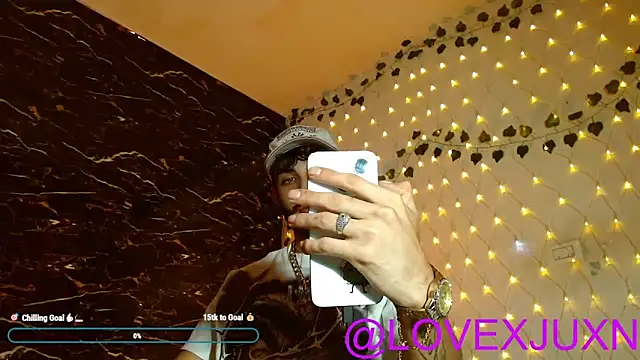 LovexJuxn8 online show from May 2026 01:19:02 AM