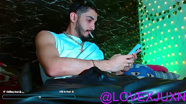 LovexJuxn8 online show from June 2026 08:31:01 PM