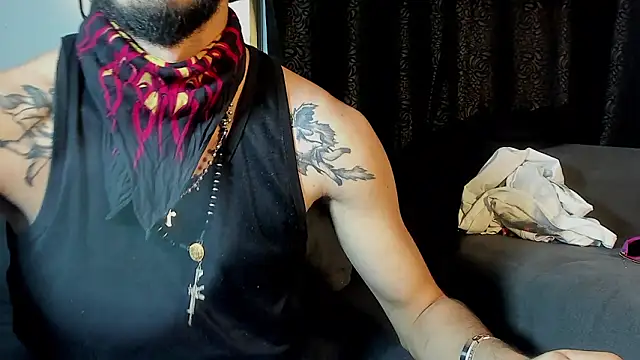 LovexJuxn8 online show from March 2026 12:39:01 AM