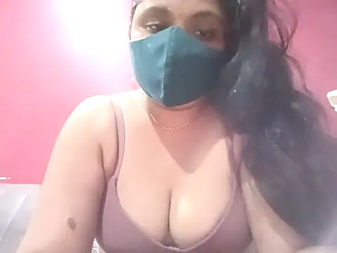 Mnra43 online show from February 2026 06:41:01 PM